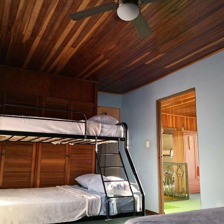 Vida Tropical Bed & Breakfast Alajuela Bagian luar foto