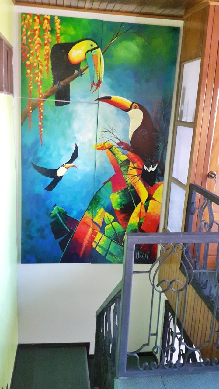 Vida Tropical Bed & Breakfast Alajuela Bagian luar foto