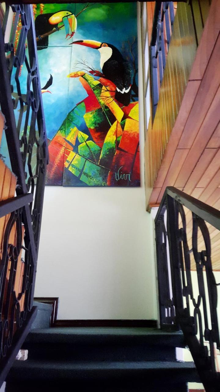 Vida Tropical Bed & Breakfast Alajuela Bagian luar foto