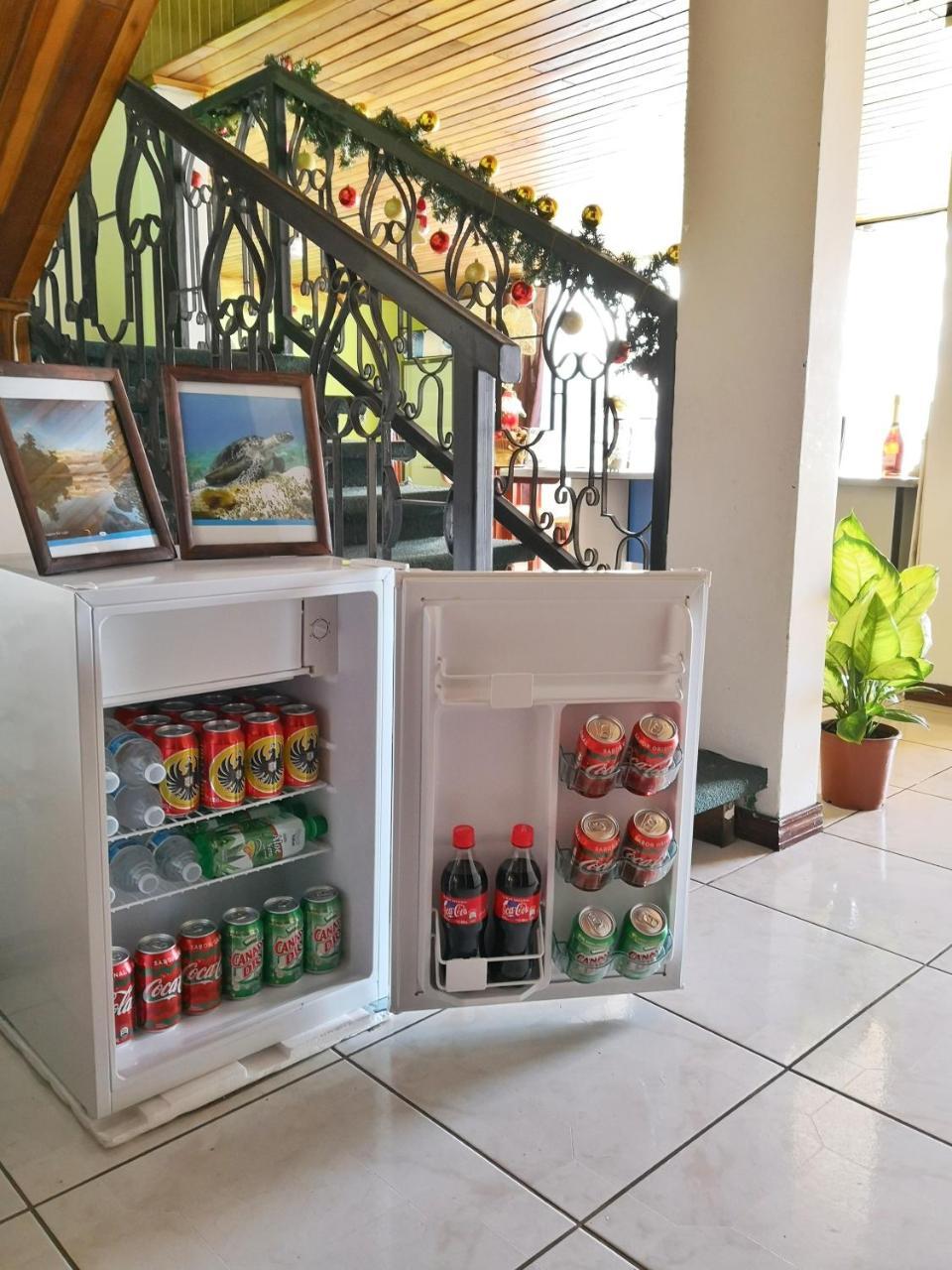 Vida Tropical Bed & Breakfast Alajuela Bagian luar foto
